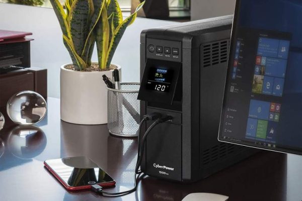 یو پی اس چیست و انواع UPS